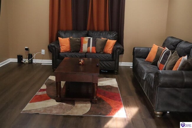 Building Photo - 101 Joy Ct