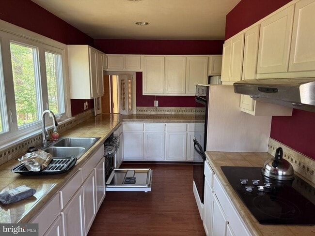 Foto del edificio - 11627 Pine Tree Dr