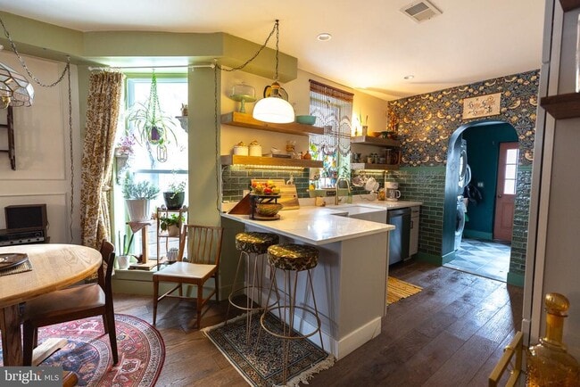 Building Photo - 1010 S Paxon St