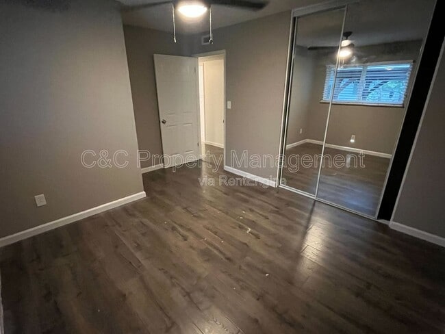 Foto del edificio - 212 Derecho Way