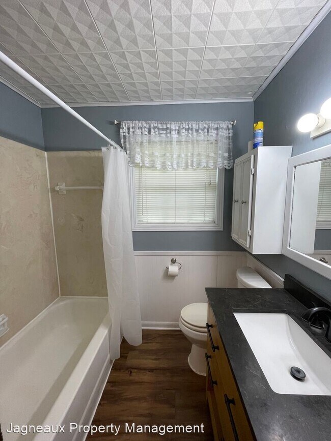 Building Photo - 3 br, 1 bath House - 502 Alabama St