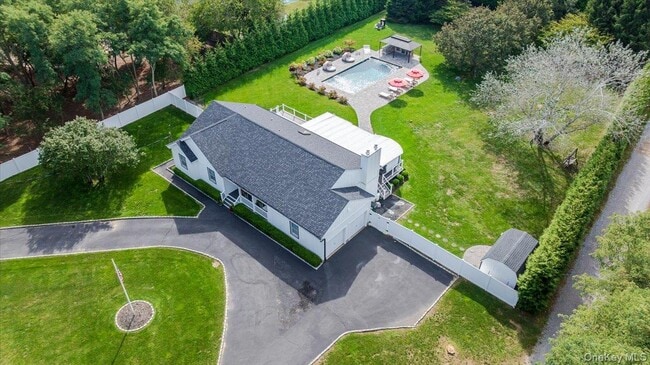 Building Photo - 525 Rocky Point Rd