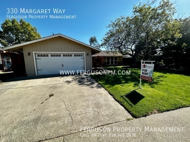 Building Photo - Three Bedroom Home in a Classic Roseville ...