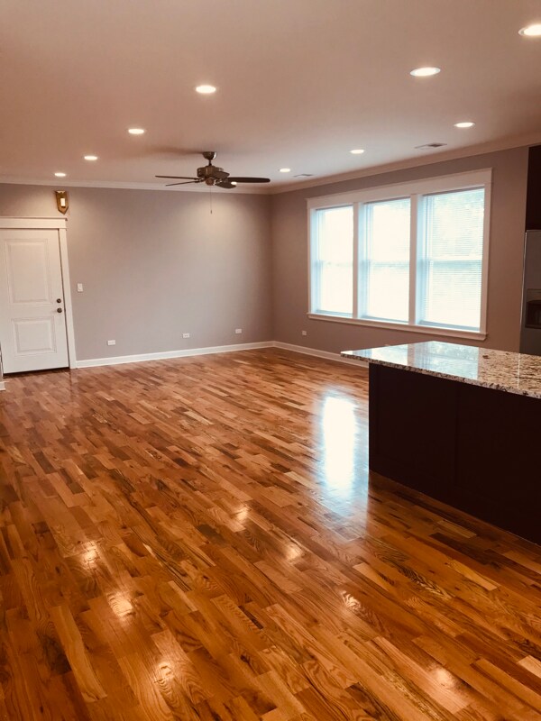 Building Photo - 6445 S Minerva Ave