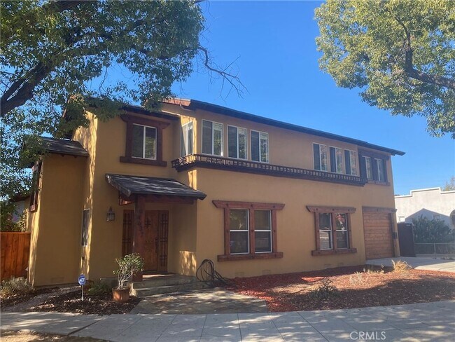 Building Photo - 4637 Corliss St