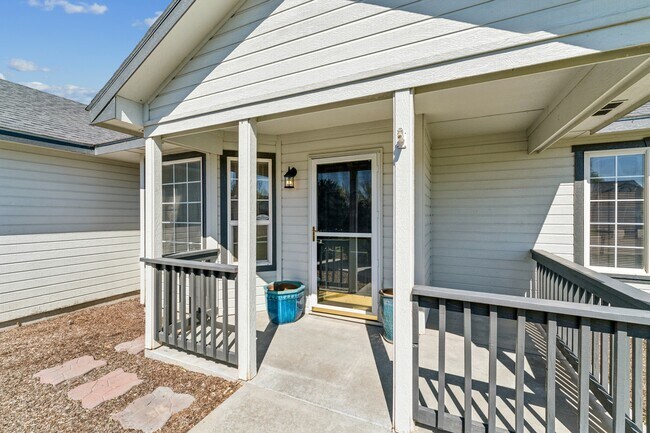 Foto del edificio - 8210 Waterside Ave