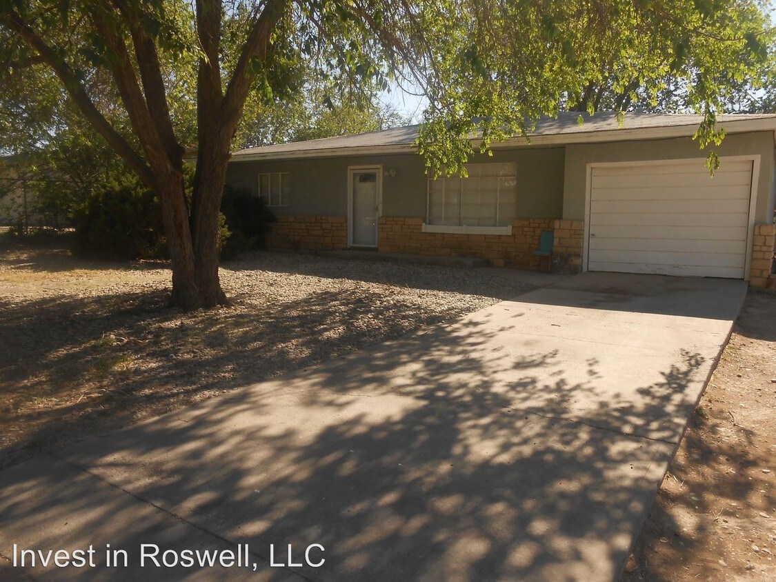 1204 S Missouri Ave, Roswell, NM 88203 House for Rent in Roswell, NM