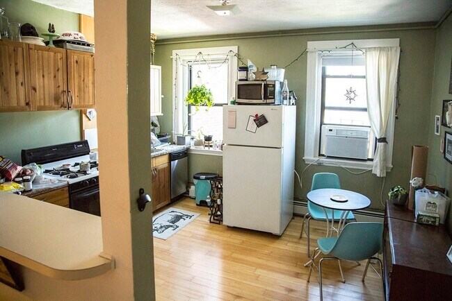 Foto del edificio - 263 Shawmut Ave
