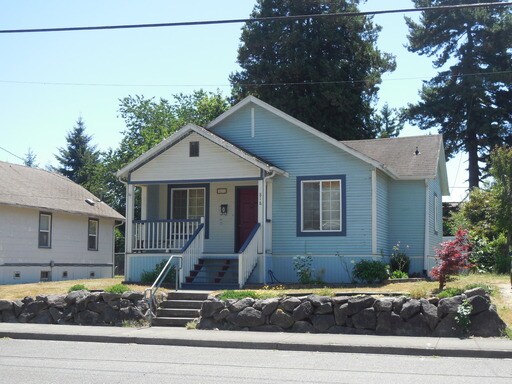 Primary Photo - 818 4th St NE