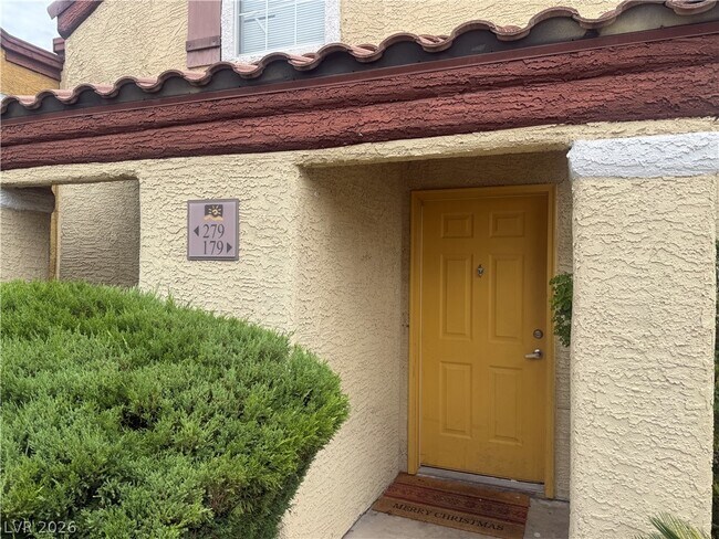 Building Photo - 2801 N Rainbow Blvd