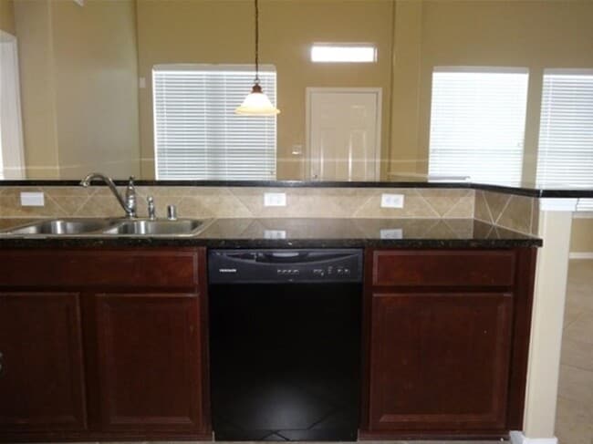 Building Photo - 14302 Baron Creek Ln
