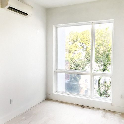 Building Photo - 1530 Putnam Ave