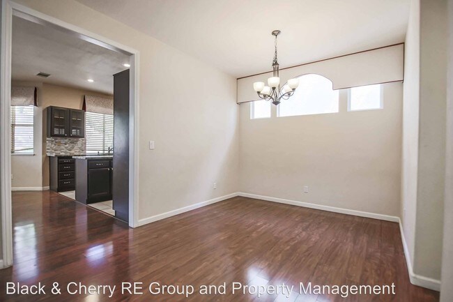 Building Photo - 3 br, 2.5 bath House - 2229 Maple Rose Drive