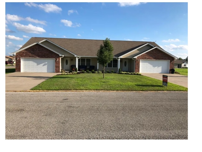 Building Photo - 1210 Stonington Dr