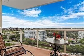 Building Photo - 1351 NE Miami Gardens Dr