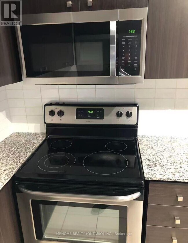 Photo du bâtiment - 2015 Sheppard Ave E