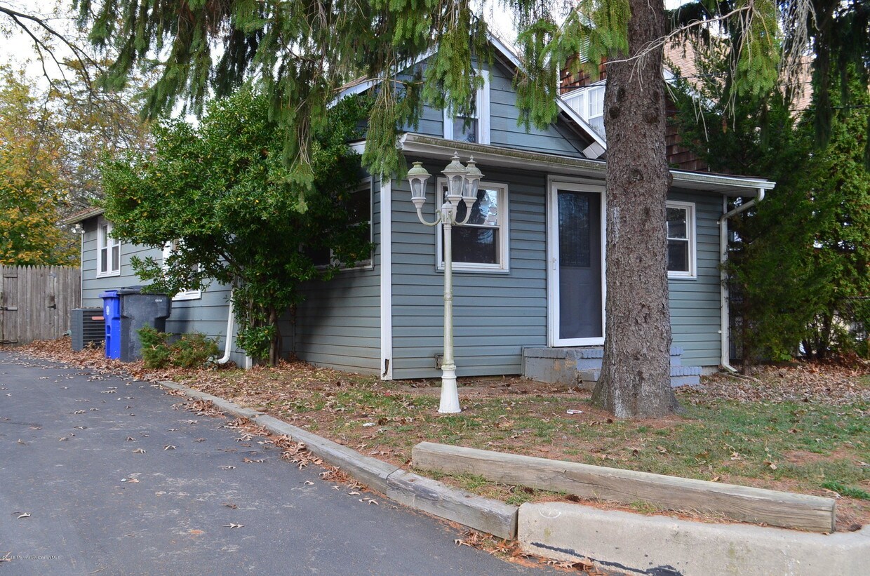 1640 Whittier Ave, Toms River, NJ 08753 House Rental in Toms River