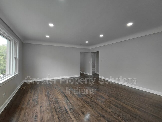 Foto del edificio - 9605 Kennedy Ave