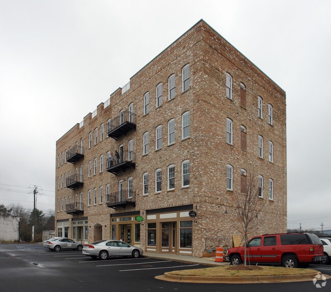 Foto del edificio - Cumming Station