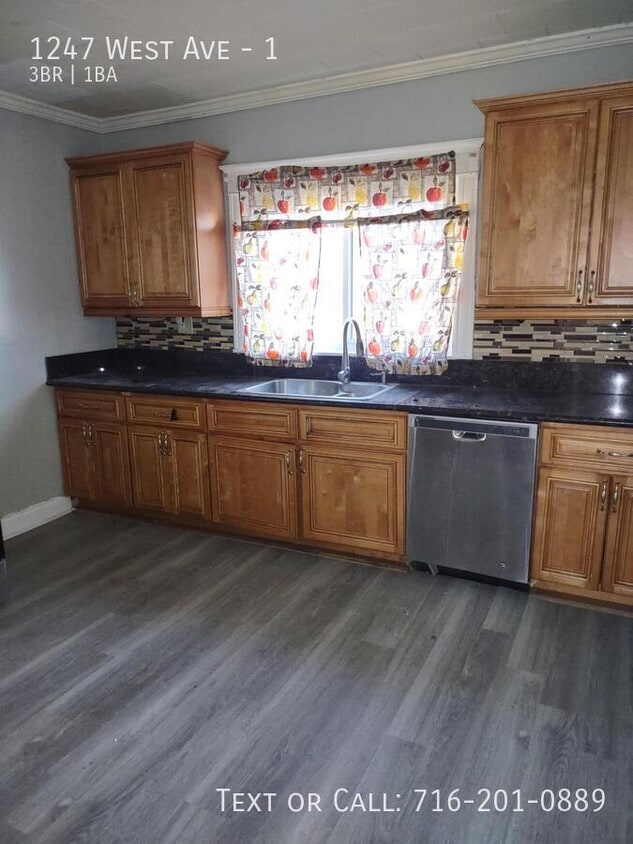 Foto principal - 1247 West Ave