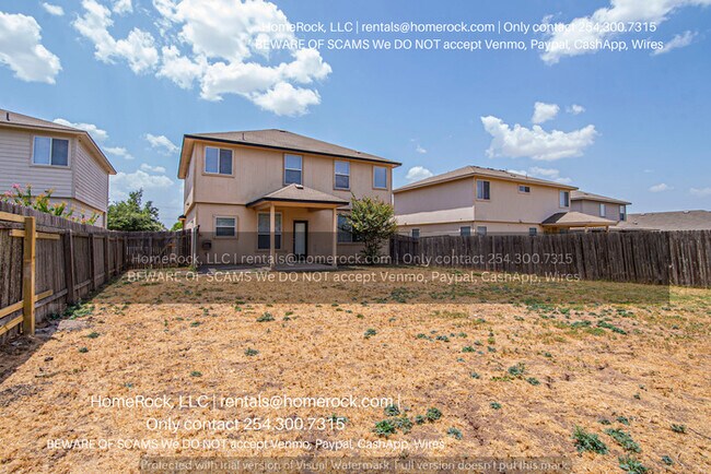 Building Photo - 3 Bedroom 2 Bath Home Available NOW!