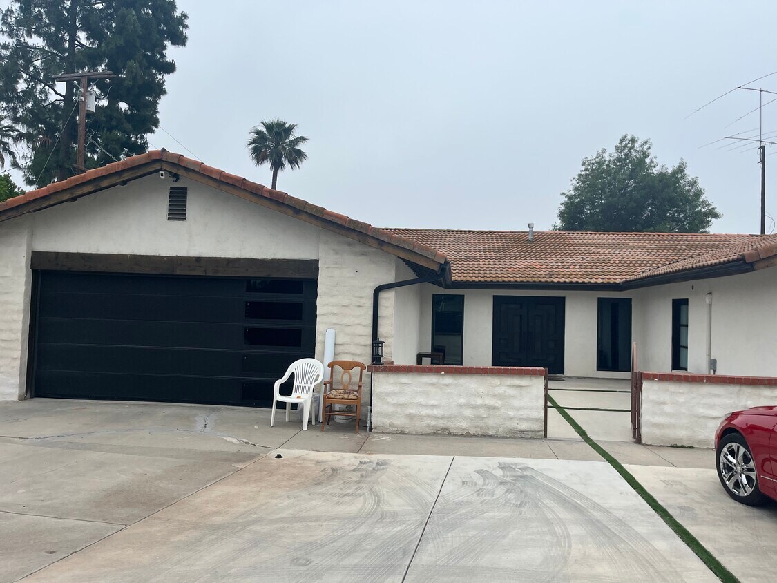Foto principal - 18242 Sylvan St