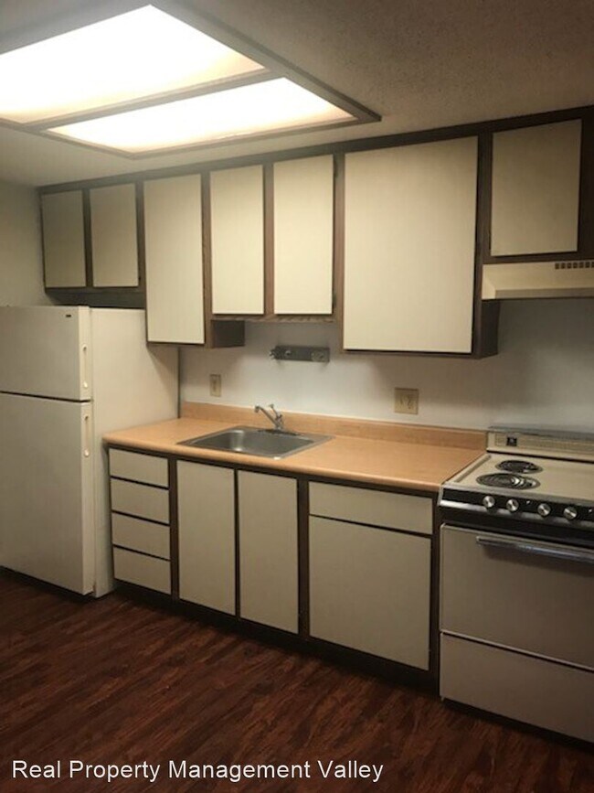 Building Photo - 1 br, 1 bath House - 201 Red Deer Drive