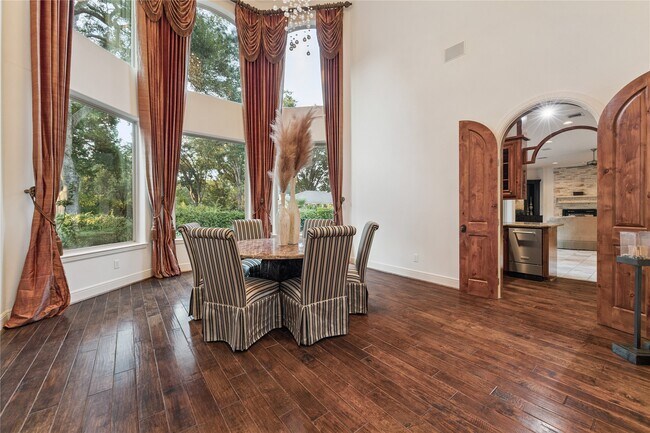 Foto del edificio - 16218 Barklea Rd