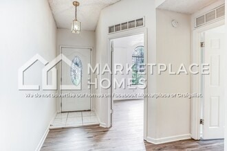 Building Photo - 1533 Kingfisher Ln N