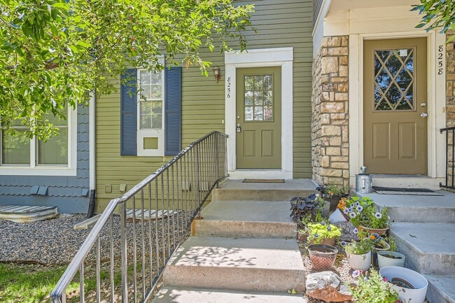 Building Photo - 8256 S Fillmore Way
