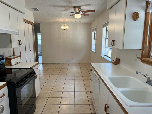 Foto del edificio - 254 Oakwood Ln