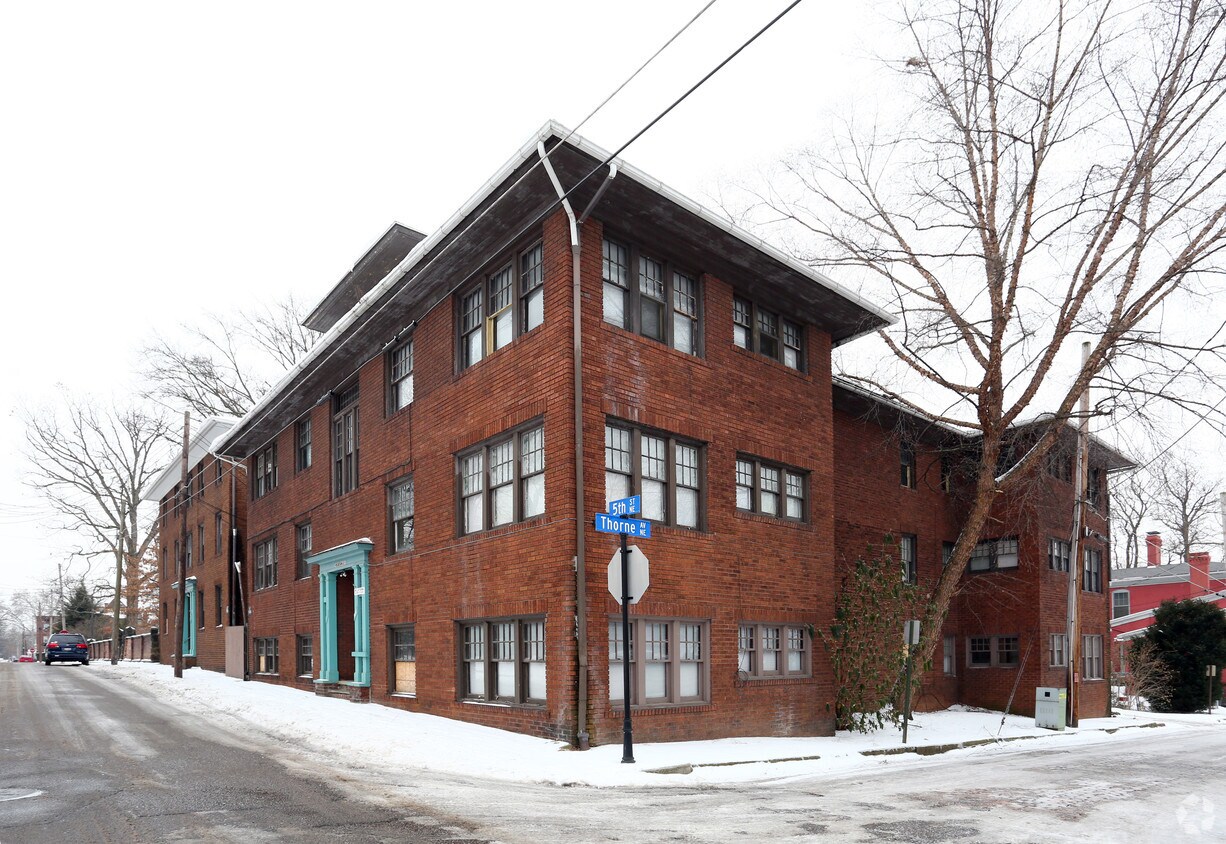 Primary Photo - 223 5th St NE