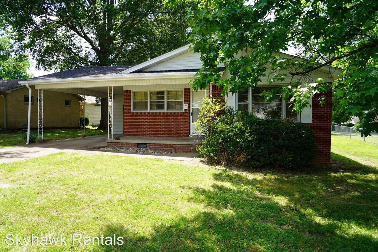 Primary Photo - 3 br, 1 bath House - 111 Edgewood Street