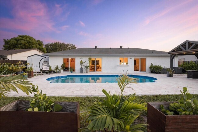 Foto del edificio - 12811 SW 9th Pl