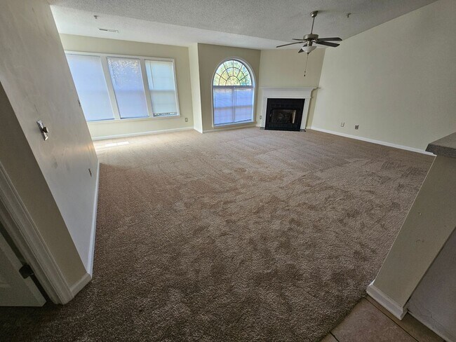 Foto del edificio - Ready to move in !!! 2 Beds 2 Baths!