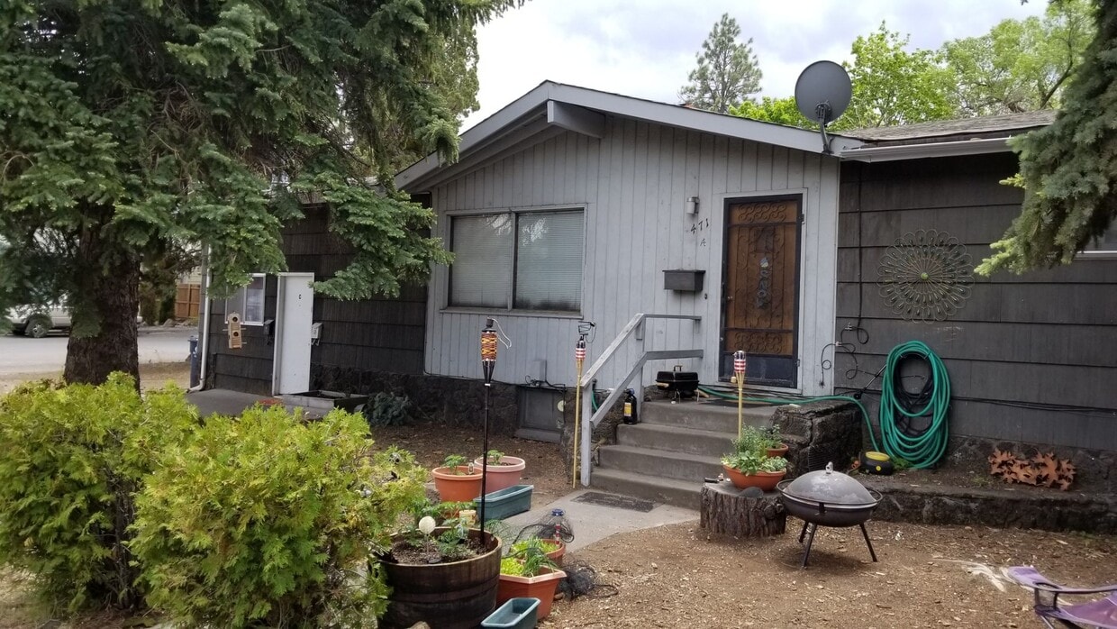 Primary Photo - 080-471 Clay Triplex, Bend