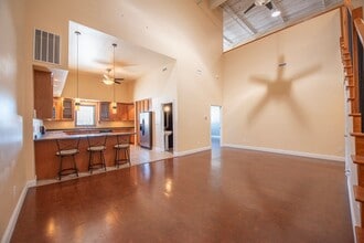 Building Photo - 212 Hice Ave