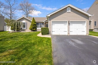 Building Photo - 148 Mizzen Ave