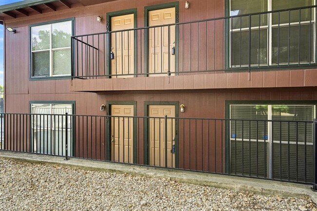 Foto del edificio - 2319 Greenfield Pkwy
