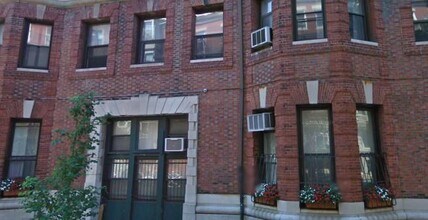 Building Photo - 64 Hemenway St