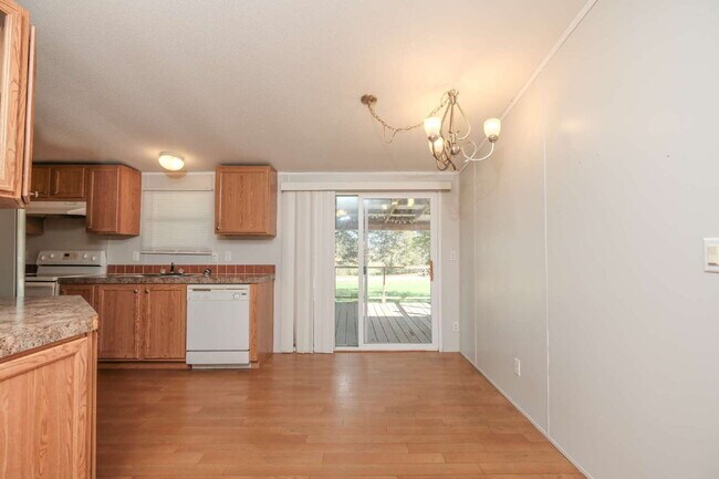 Foto del edificio - 1483 Kemp Rd