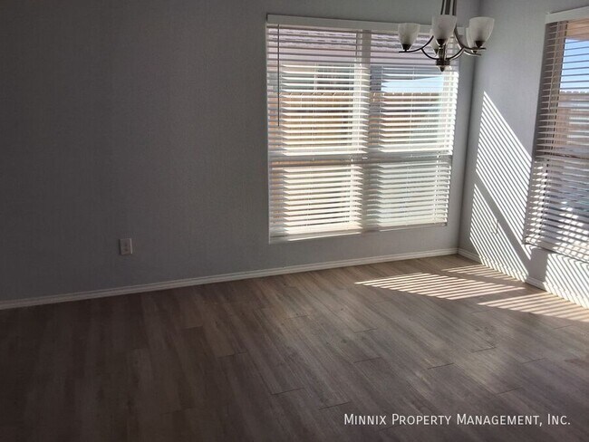 Foto del edificio - 1637 Wrigley Dr