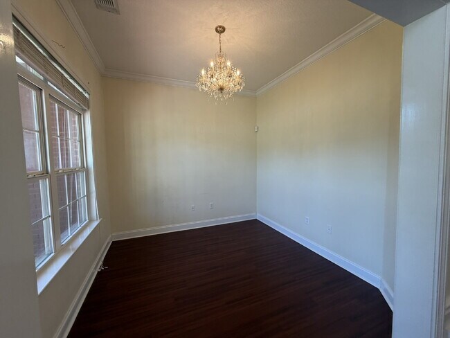 Building Photo - Home for Rent