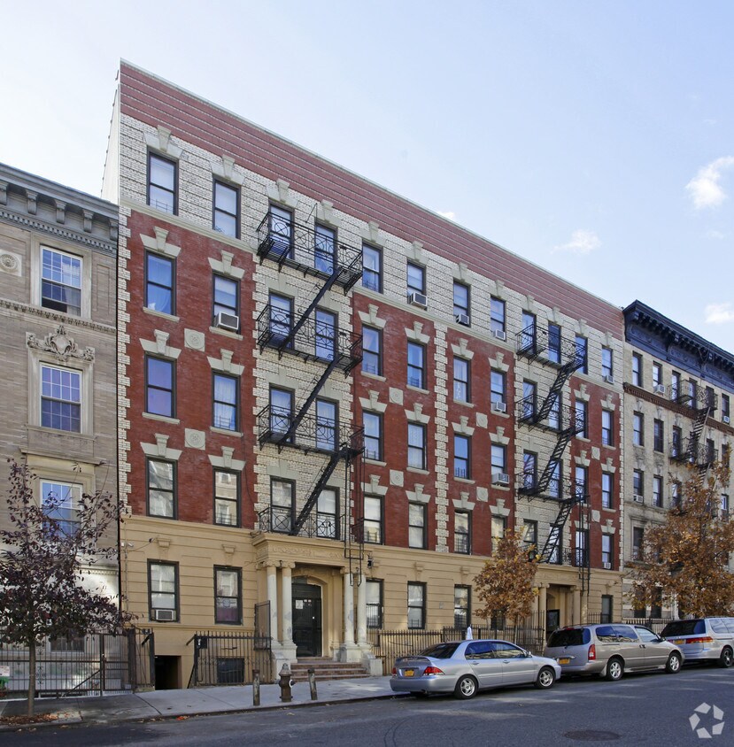 Building Photo - 562-564 W 173rd St