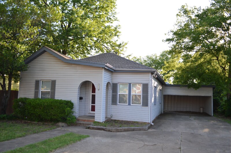 Foto principal - 522 S Gray St