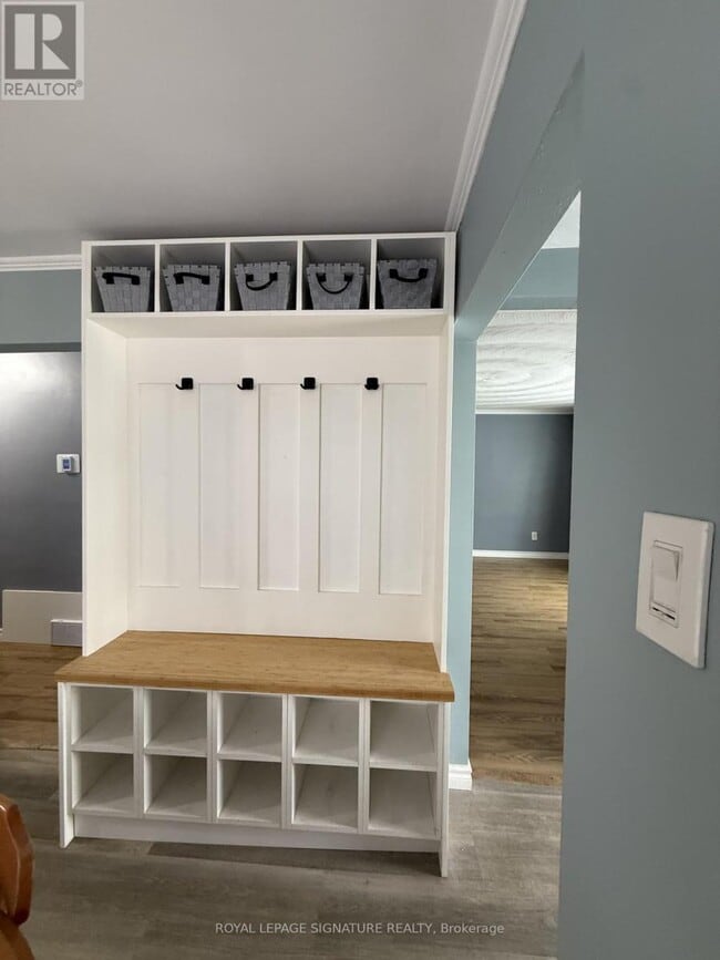 Building Photo - 103 Cleta Dr