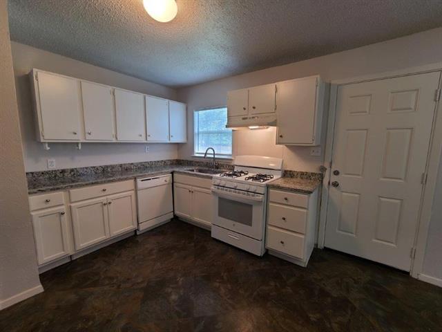 Building Photo - 11834 Broadmoor Dr