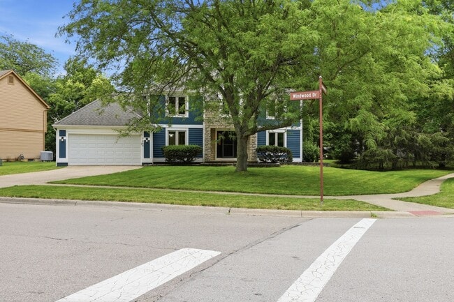 Building Photo - 7666 Windwood Dr