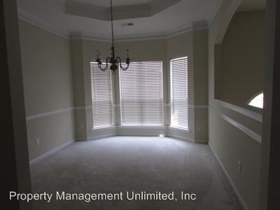 Building Photo - 3615 Perry Pointe