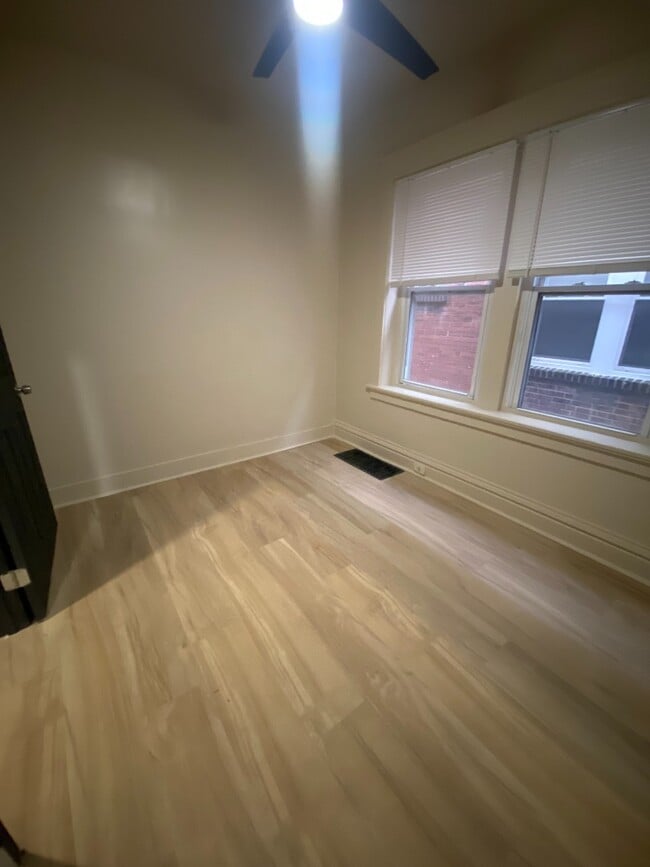 Foto del edificio - 2037 Maury Ave